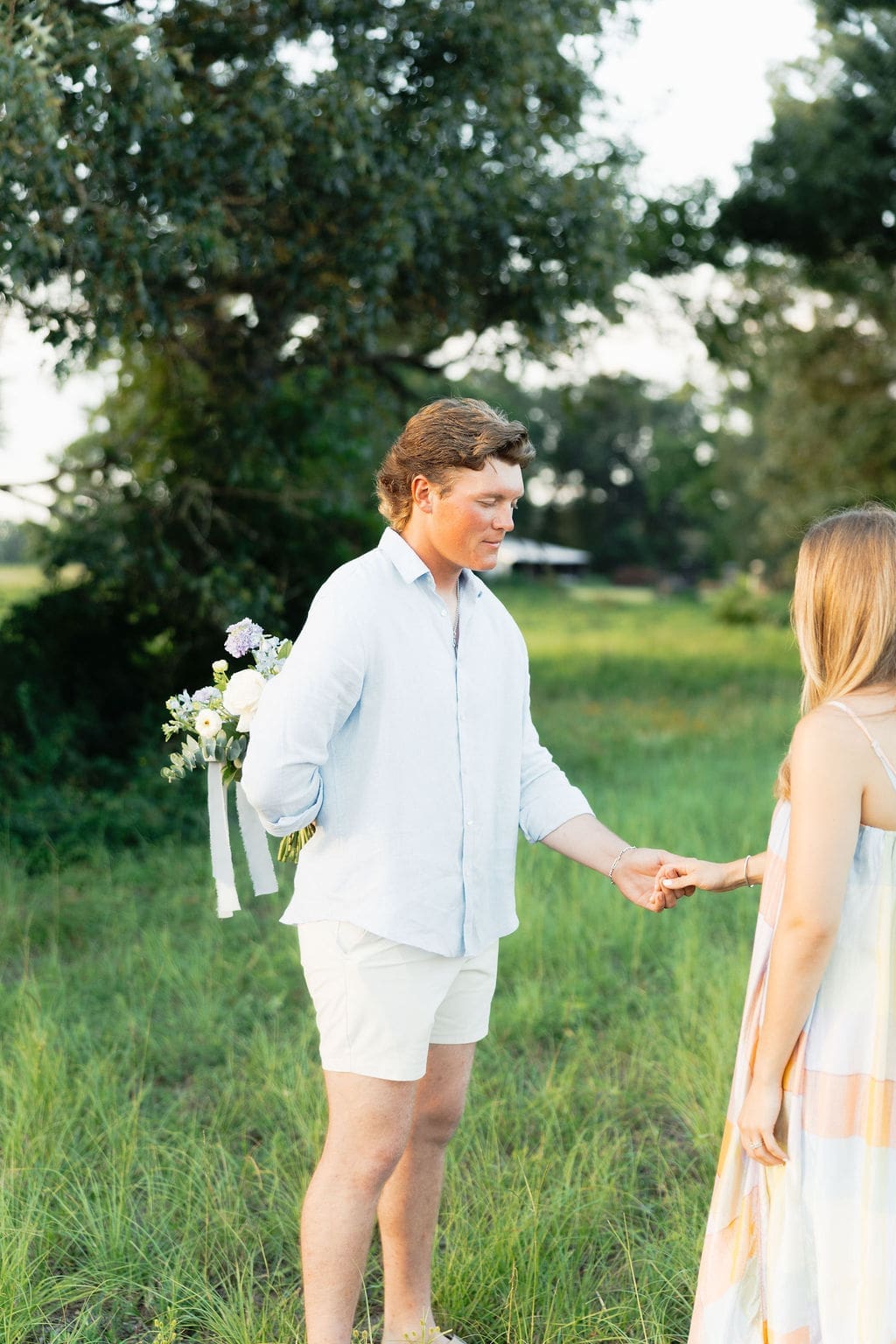 Gender Reveal Photo Ideas From an At-Home Session in Houston
