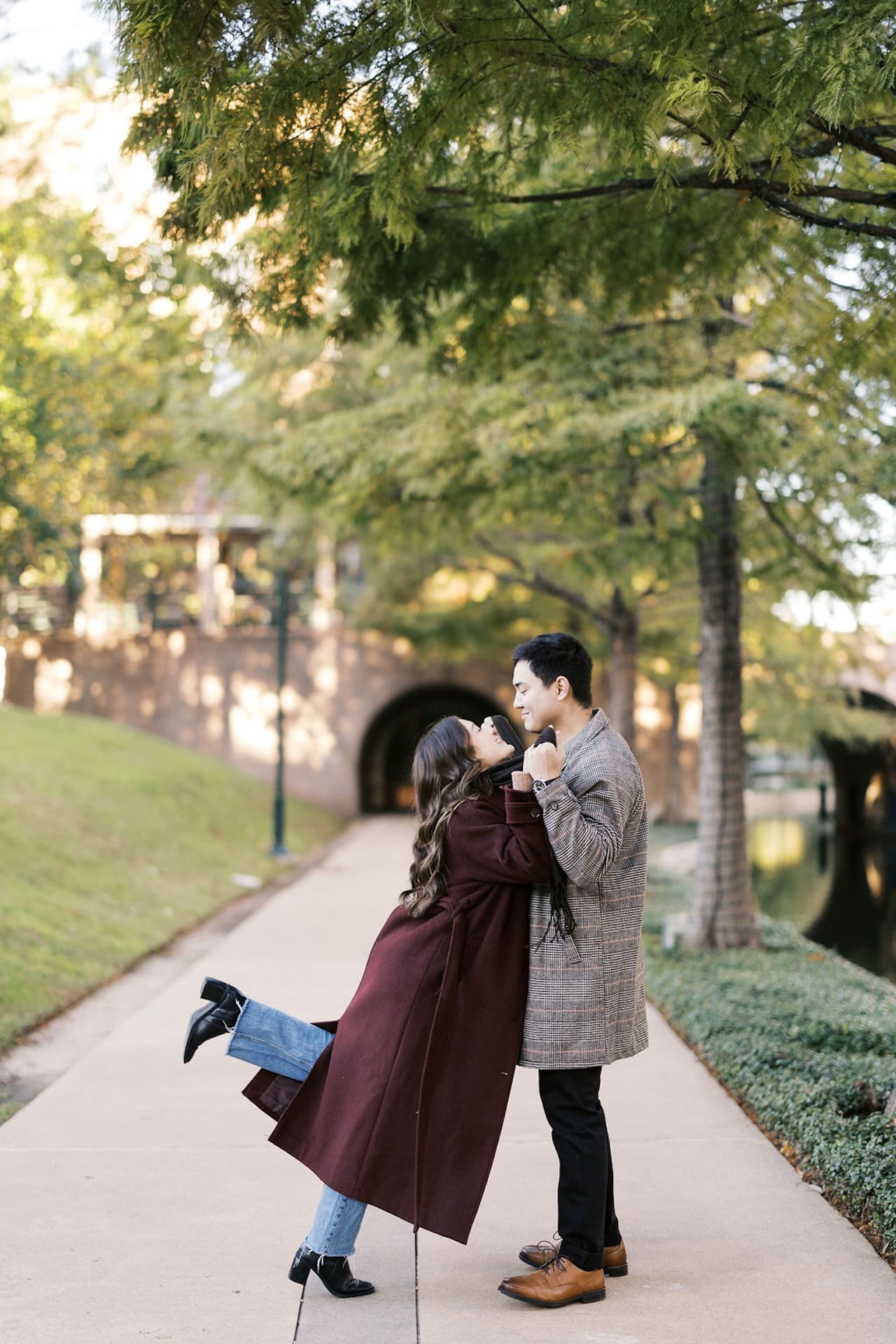 Romantic Engagement Photo Ideas: How to Make Your Session Feel Like a Date