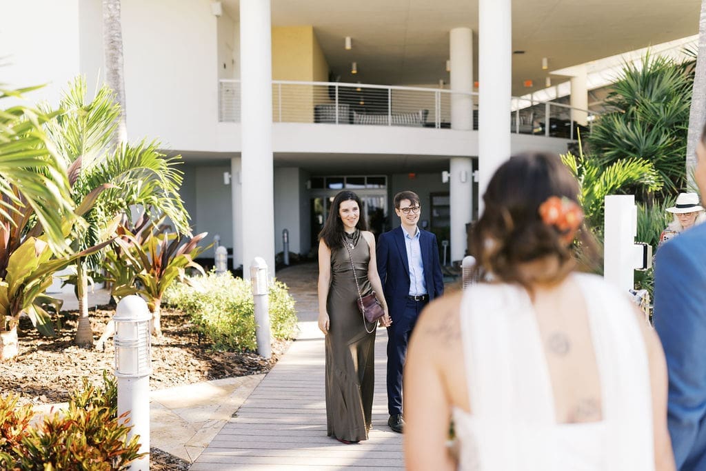 An Intimate Destination Elopement in Florida with Family, Courthouse Vows, and Beach Portraits