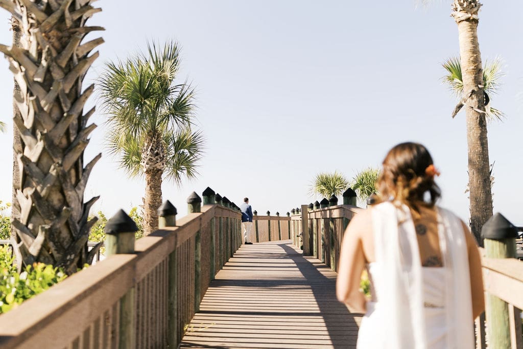 An Intimate Destination Elopement in Florida with Family, Courthouse Vows, and Beach Portraits